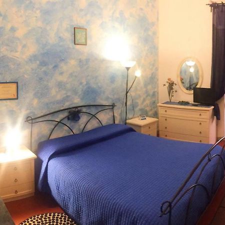 Eco B&B I Due Oleandri Marina Di Carrara Ngoại thất bức ảnh